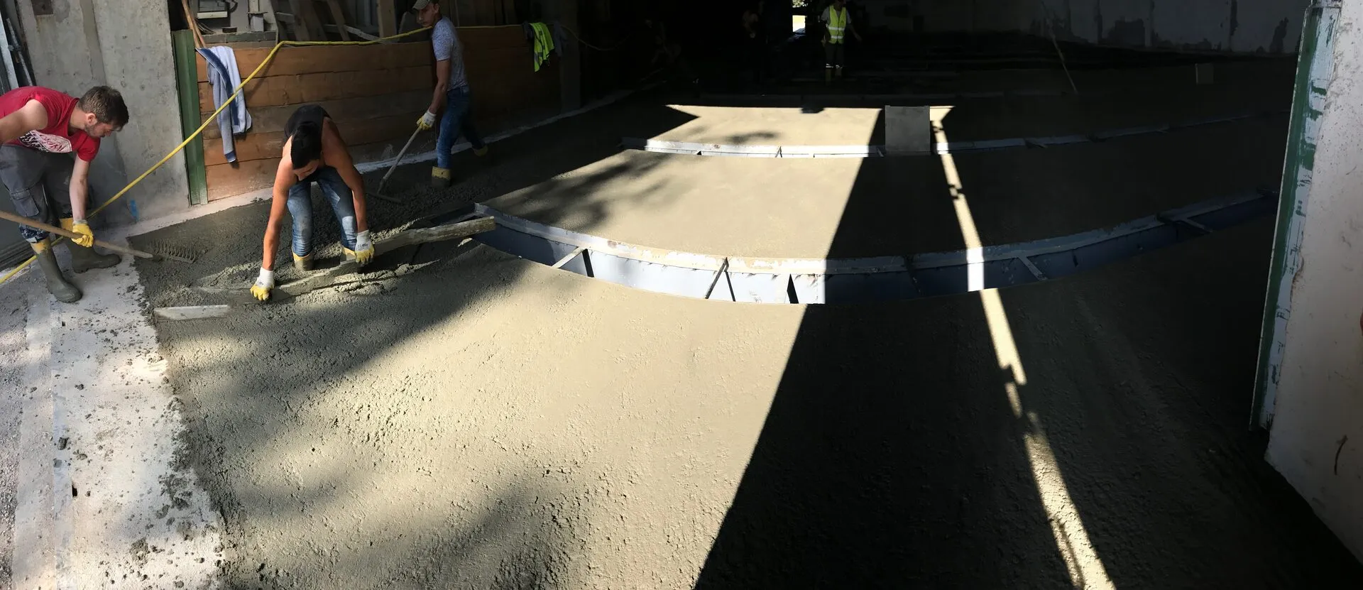 Stahlbewehrung mit Abstandshaltern, vor Betoneinbau