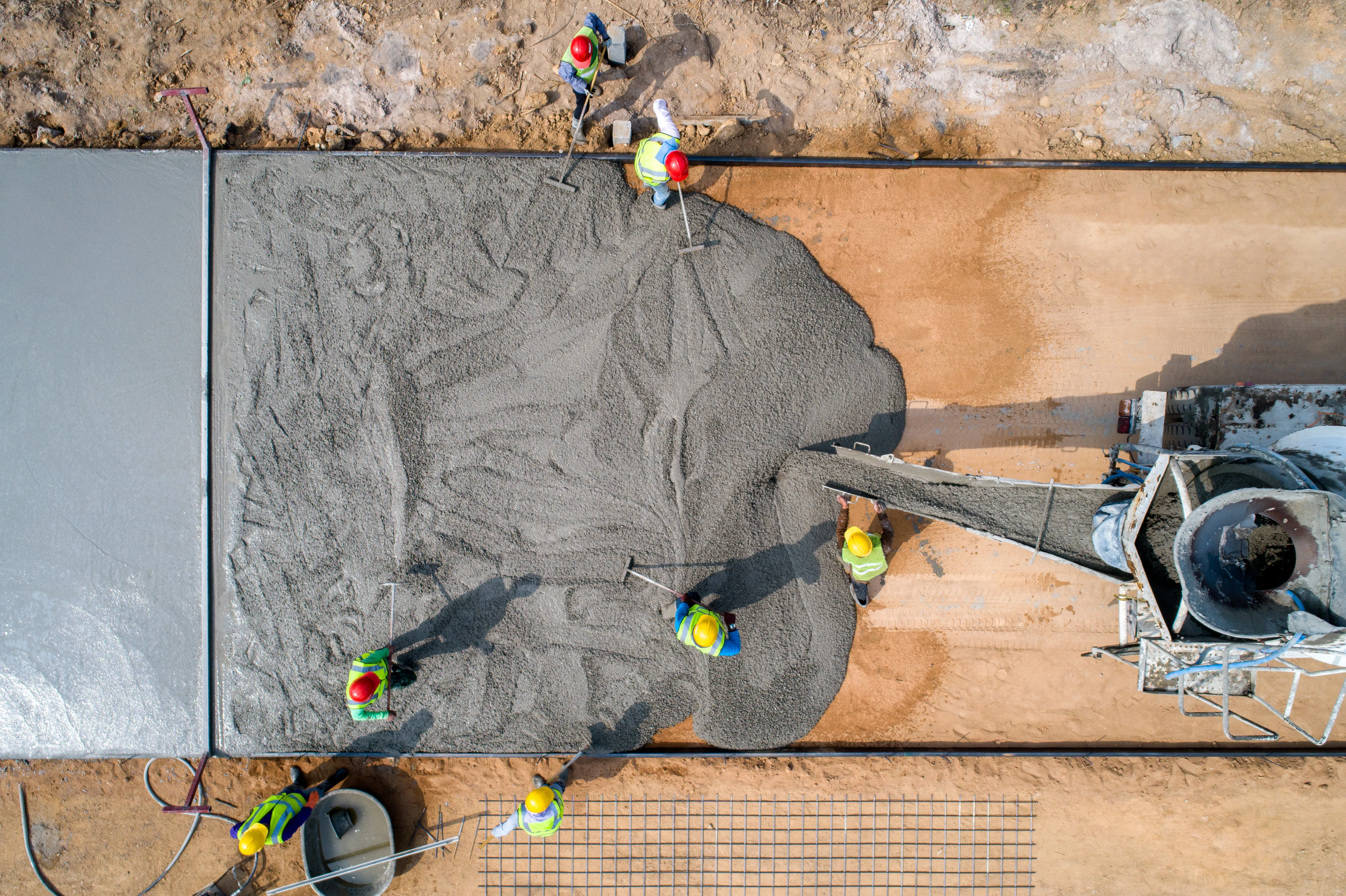 Industrieboden Über 1.000.000 m² für Namen, die Sie kennen. · Öz-Construction GmbH